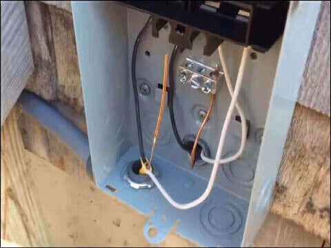 Swimming Pool Electrician exterior electrical pipes in Dorval, West Island